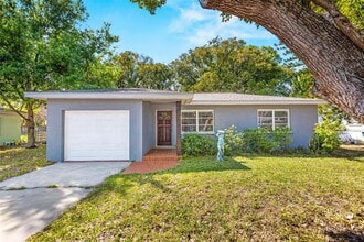 Building Photo - 104 N Cirus Ave