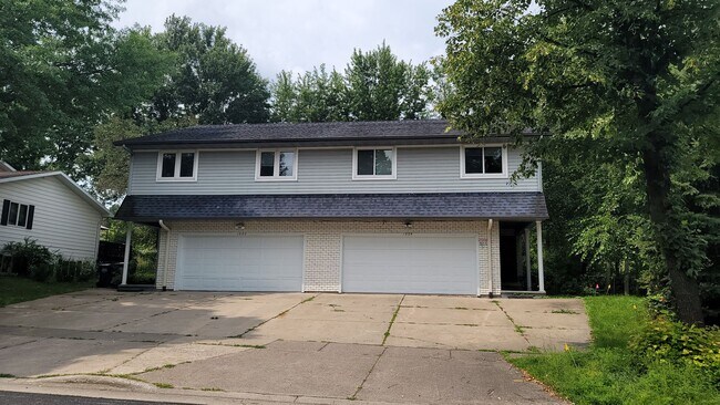 Foto del edificio - 1002-1004 N 16th Avenue