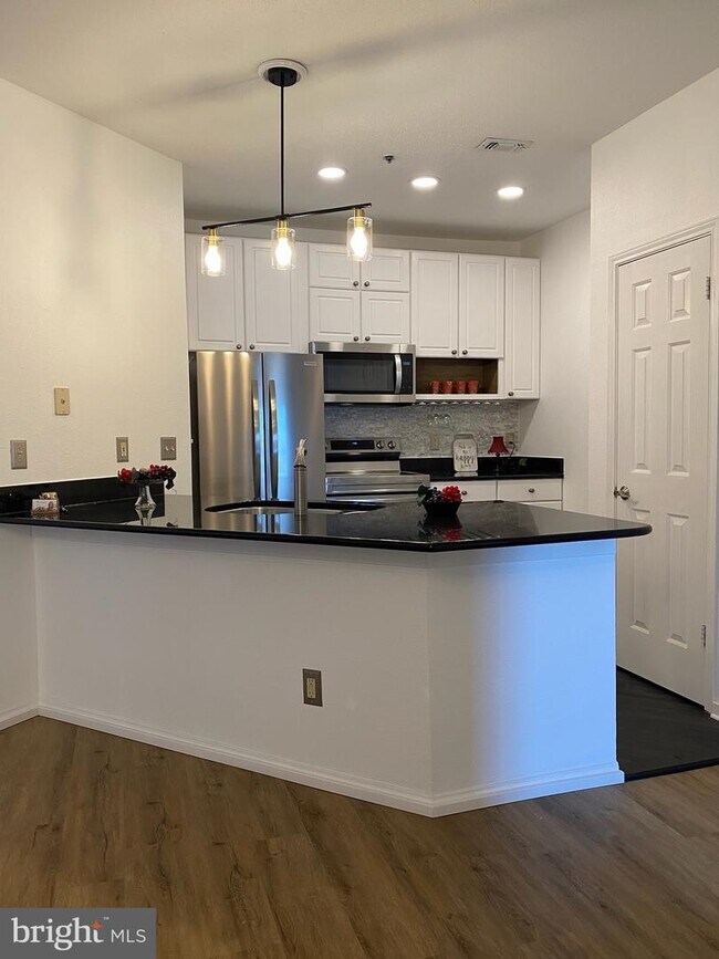 Foto del edificio - 600 Squire Ln