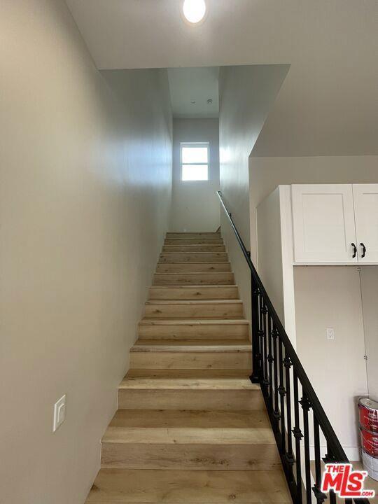 Foto del edificio - 16700 Moorpark St