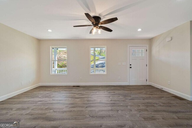 Building Photo - 280 Grand Oak Ln