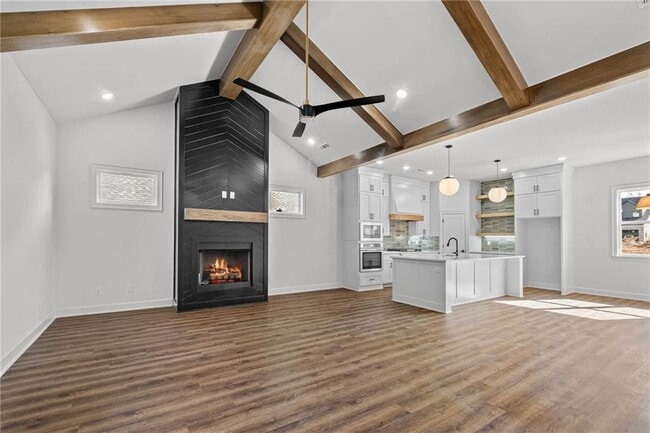 Foto del edificio - 1821 Lotus Rd