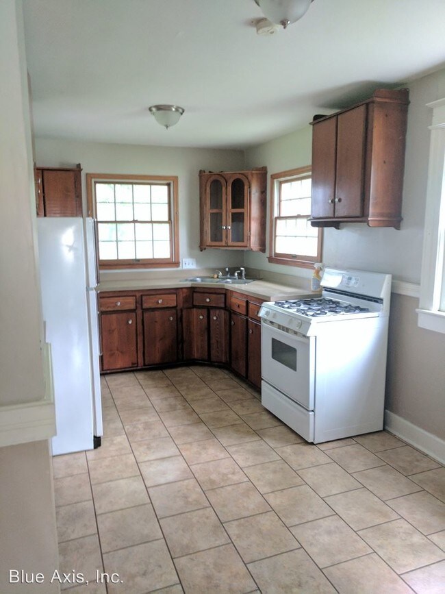 Building Photo - 3 br, 1 bath House - 406 Genesee Park Blvd 1