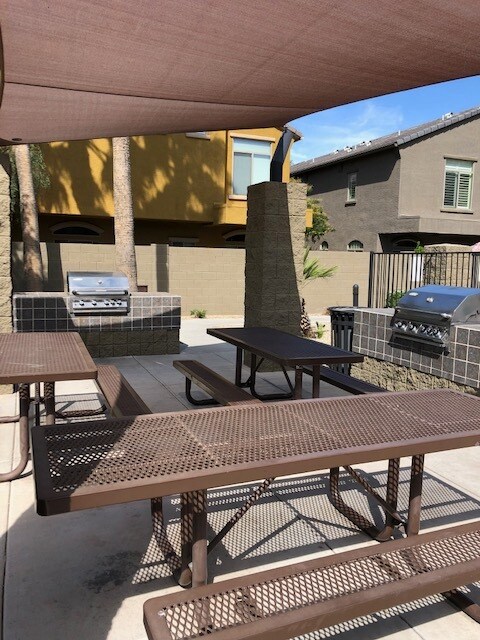 Barbacoa - 2150 W Alameda Rd