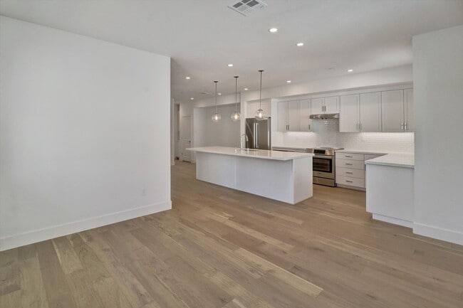Building Photo - Brand New Single Family Home
