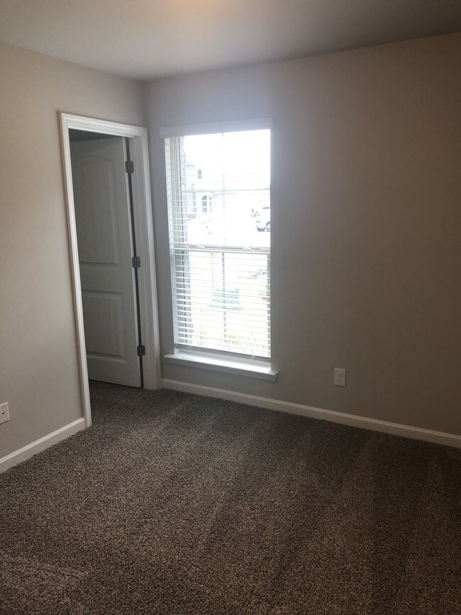 Building Photo - 42482 Lake Borgne Dr