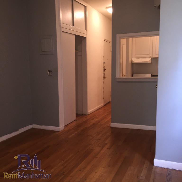 Foto principal - 314 E 80th St