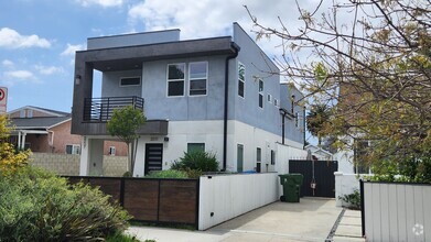 Building Photo - 2235 S Cloverdale Ave