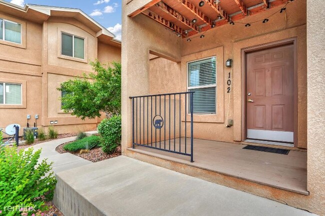 Building Photo - 1530 Little Bear Creek Point