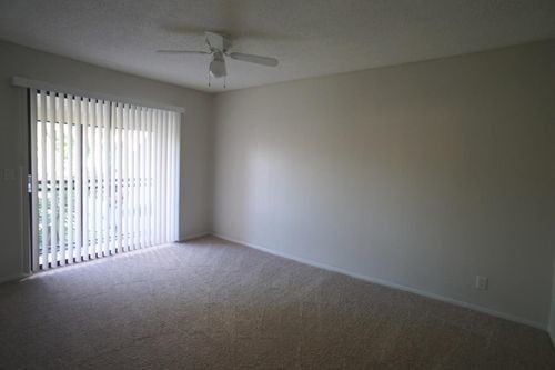 Foto del edificio - 7200 NW 2nd Ave