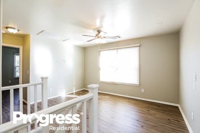 Foto del edificio - 2315 E Sunland Ave