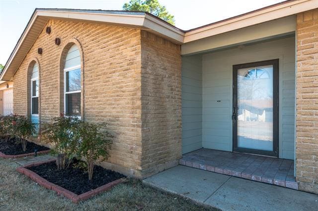 Building Photo - 611 Johns Dr
