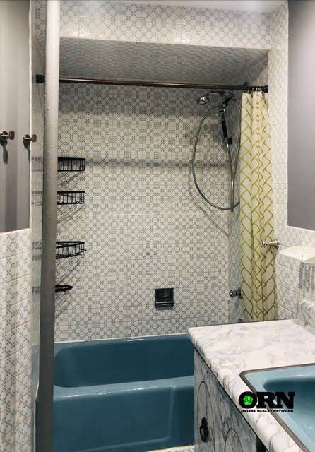 Foto del edificio - 66-51 Forest Ave