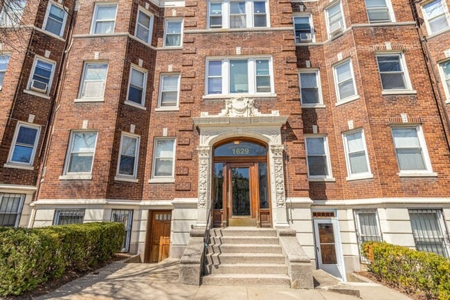 Building Photo - 1629 Commonwealth Ave