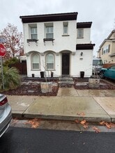 Building Photo - 701 Prestwick Ct