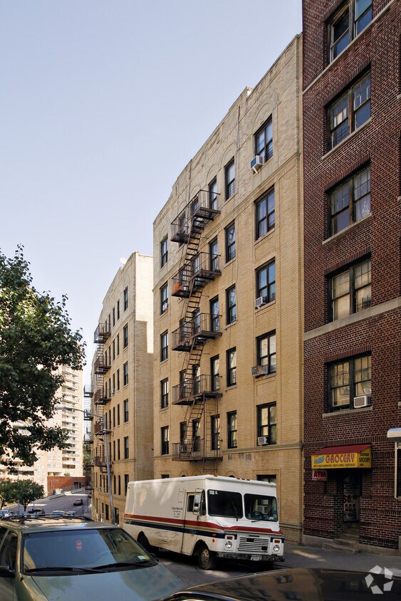 Building Photo - 72 Wadsworth Ter