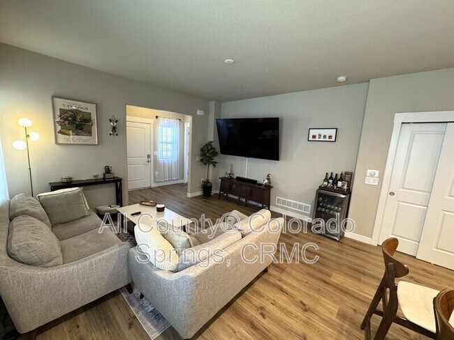 Foto del edificio - 6755 Carriage Meadows Dr