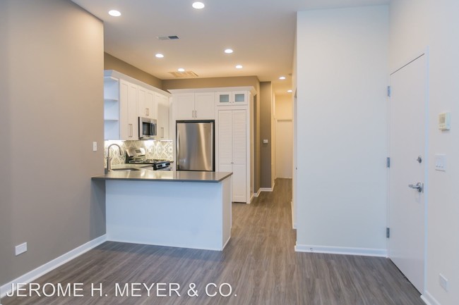 Foto del edificio - 2324 N Clark St