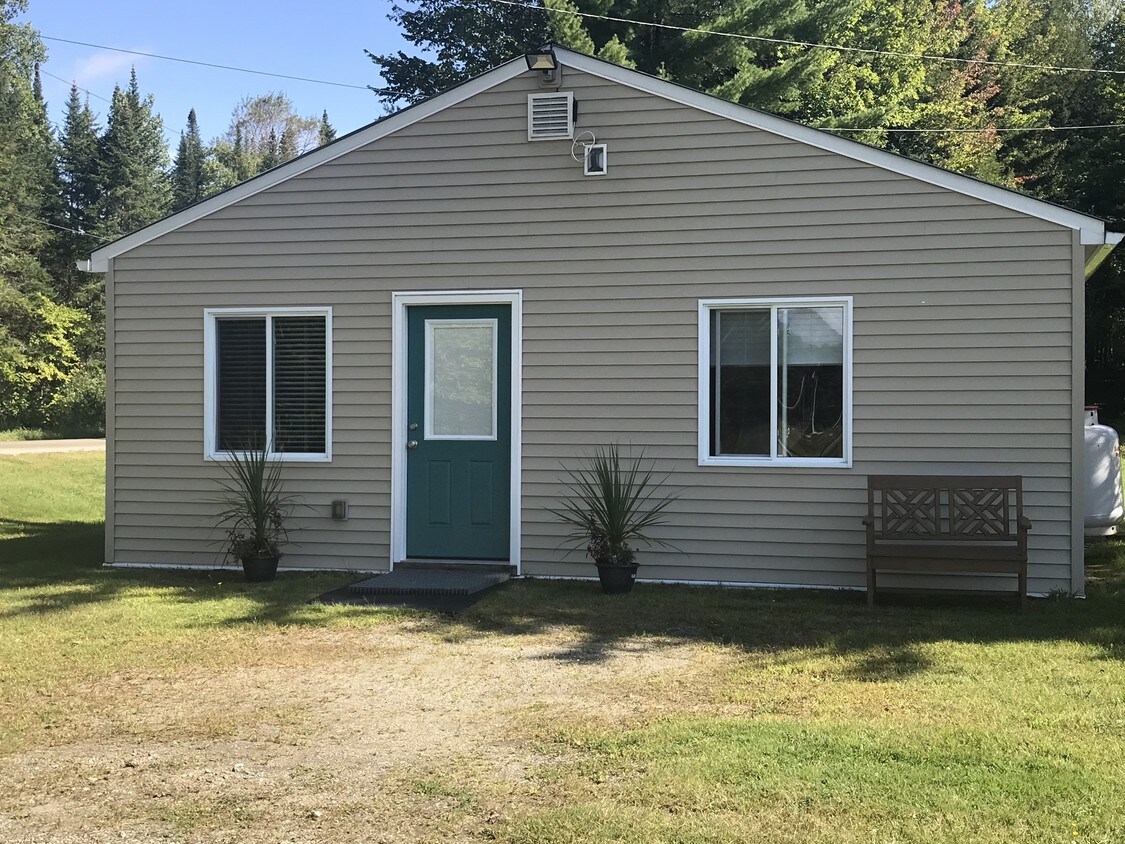 735 Will Grimes Rd, Hyde Park, VT 05655 House Rental in Hyde Park, VT