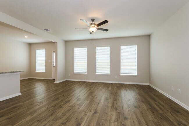 Foto del edificio - 468 Beechwood Hacienda Dr