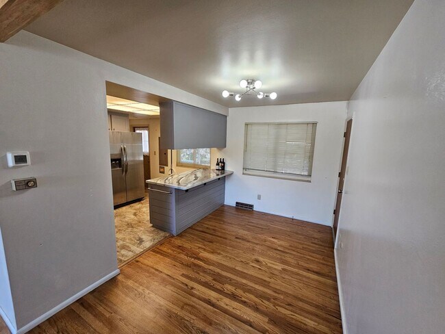 Building Photo - 4 Bed 2 Bath Home in 80909!