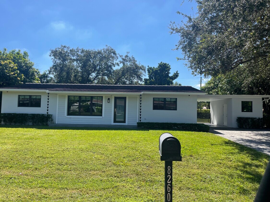 Photo - 8260 SW 98th St (Miami, FL)