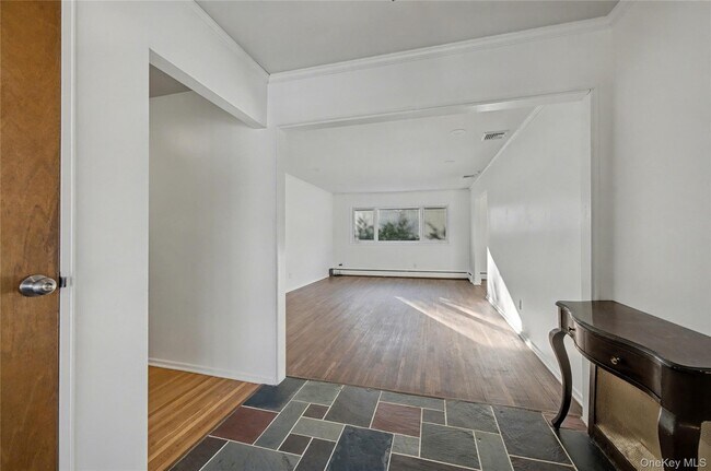 Foto del edificio - 38 Park Dr E