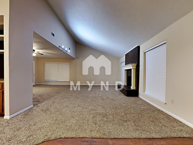 Building Photo - 3430 Deer Valley Dr