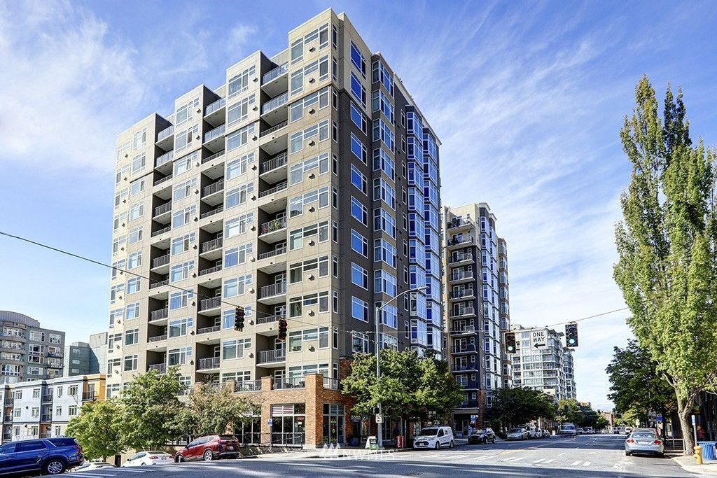 Foto principal - 2801 1st Ave