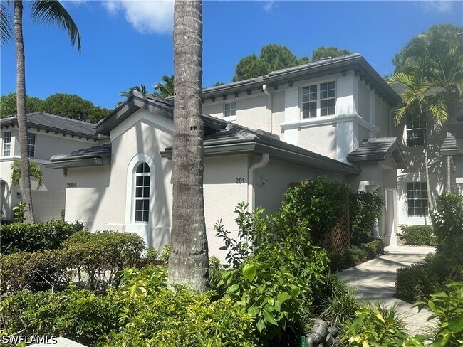 Building Photo - 2004 Tarpon Bay Dr N