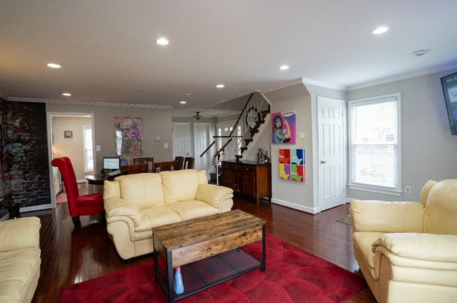 Foto del edificio - 7857 Parthian Ct