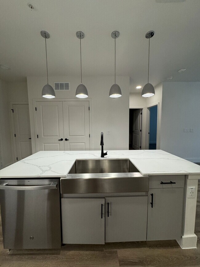 Foto del edificio - 3850 Double Oak Ave