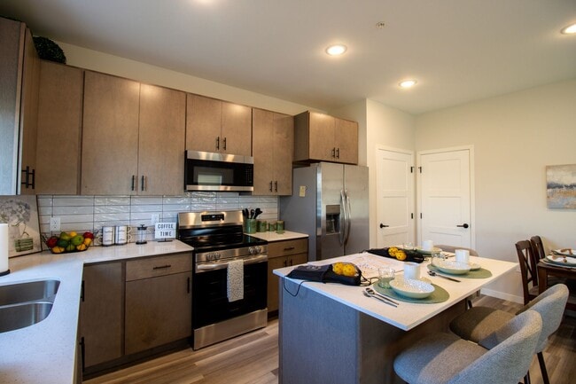 Interior Photo - Gateway Court Townhomes - Shakopee, MN