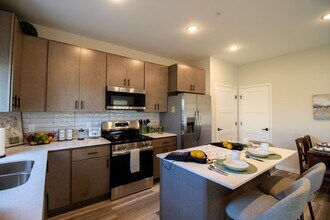 Interior Photo - Gateway Court Townhomes - Shakopee, MN
