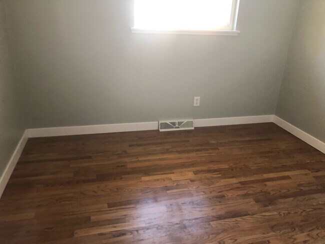 Building Photo - 2570 E Caramillo St