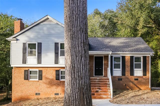 Primary Photo - 5805 Quiet Cove Ct
