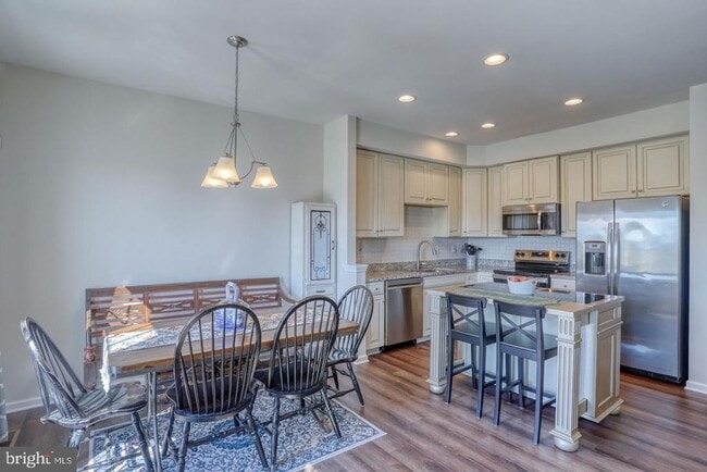 Building Photo - 414 Goodwick Dr