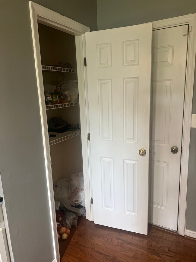 Food storage Area - 14236 Hampshire Hall Ct