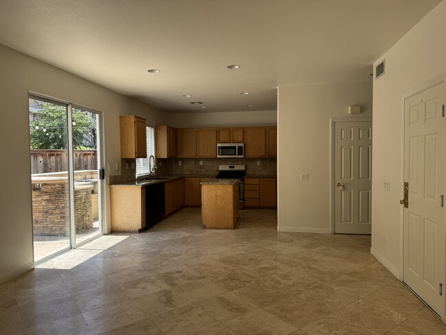Building Photo - 18 Copperstone Ln