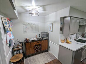 Building Photo - 13374 Trail Hollow Dr