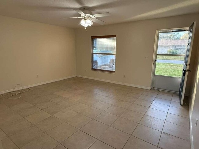 Foto del edificio - 61 Bougainvillea Dr