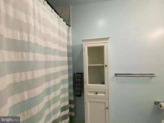 Bathroom - 1500 Chestnut St