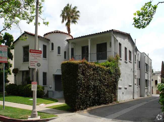 Foto del edificio - 114 N Almont Dr