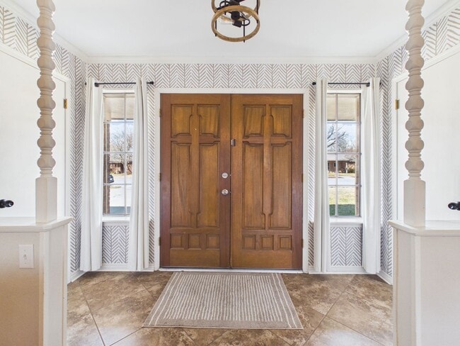 Building Photo - 7727 Cervin Dr