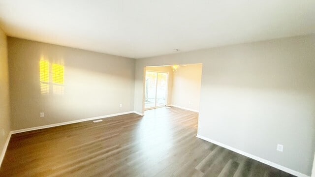 Building Photo - 3836 Sherman Towne Dr