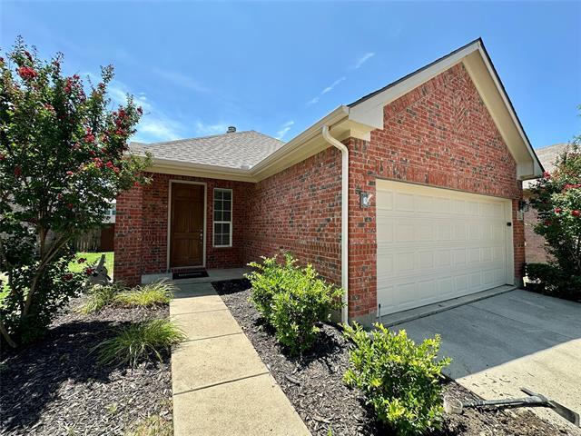Building Photo - 16024 Alvarado Dr