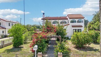 Building Photo - 3098 N Arrowhead Ave