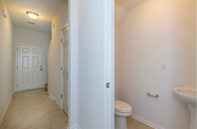 Foto del edificio - 126 Moultrie Village Ln
