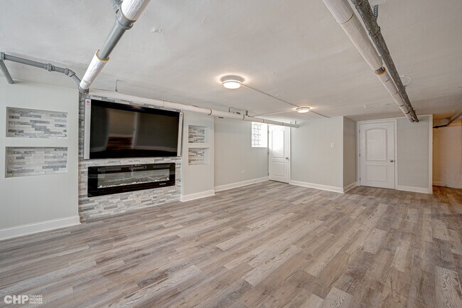 Foto del edificio - 2740 W 73rd St