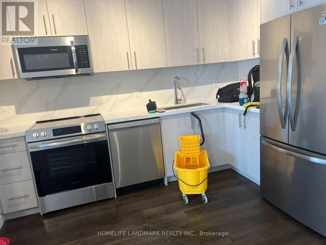 Photo du bâtiment - 117 Marydale Ave